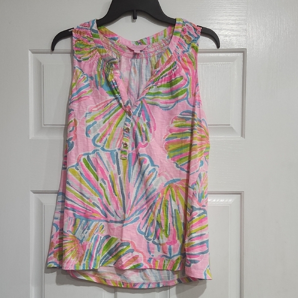 Lilly Pulitzer Tops - Lilly Pulitizer Essie Smocked Tank Top Size Large